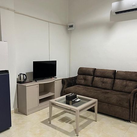 Mall Suites Hotel Bangkok Bagian luar foto