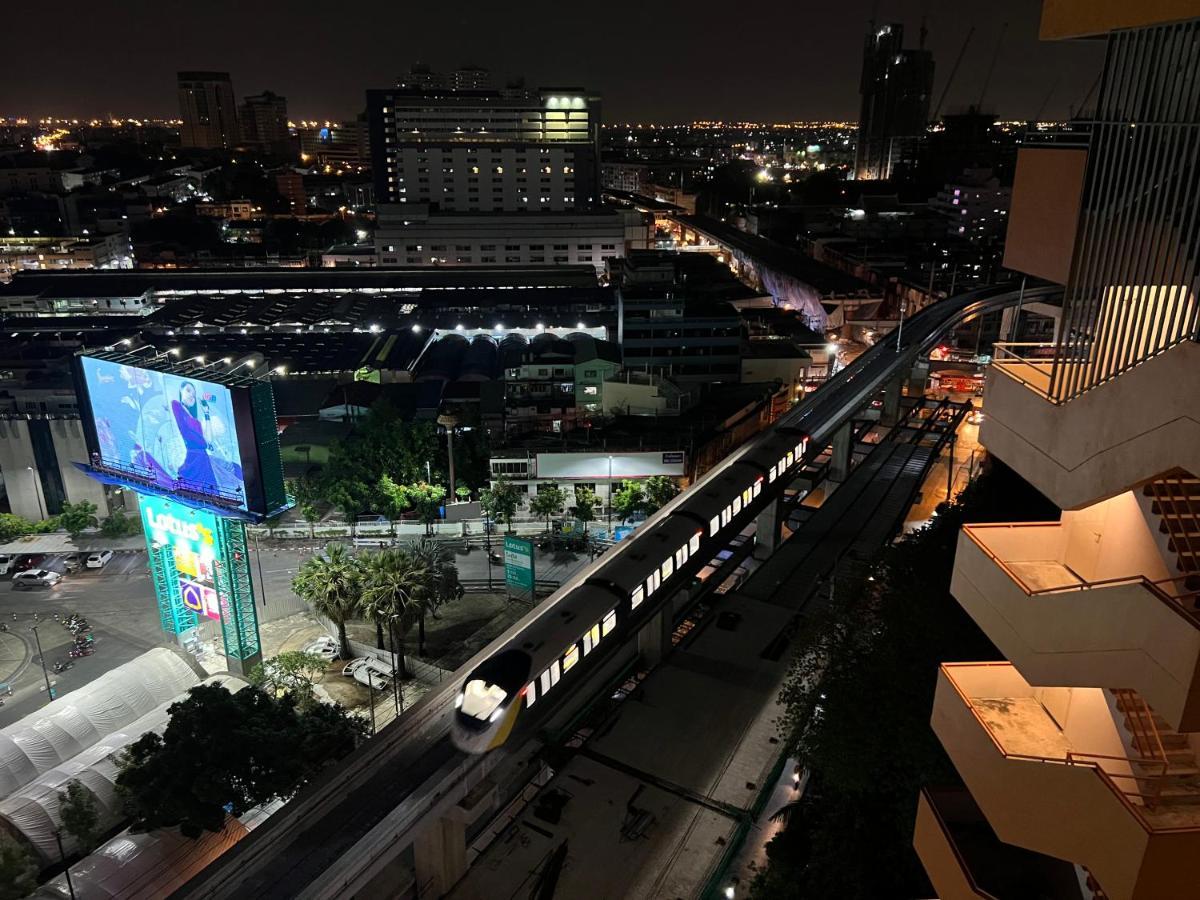 Mall Suites Hotel Bangkok Bagian luar foto