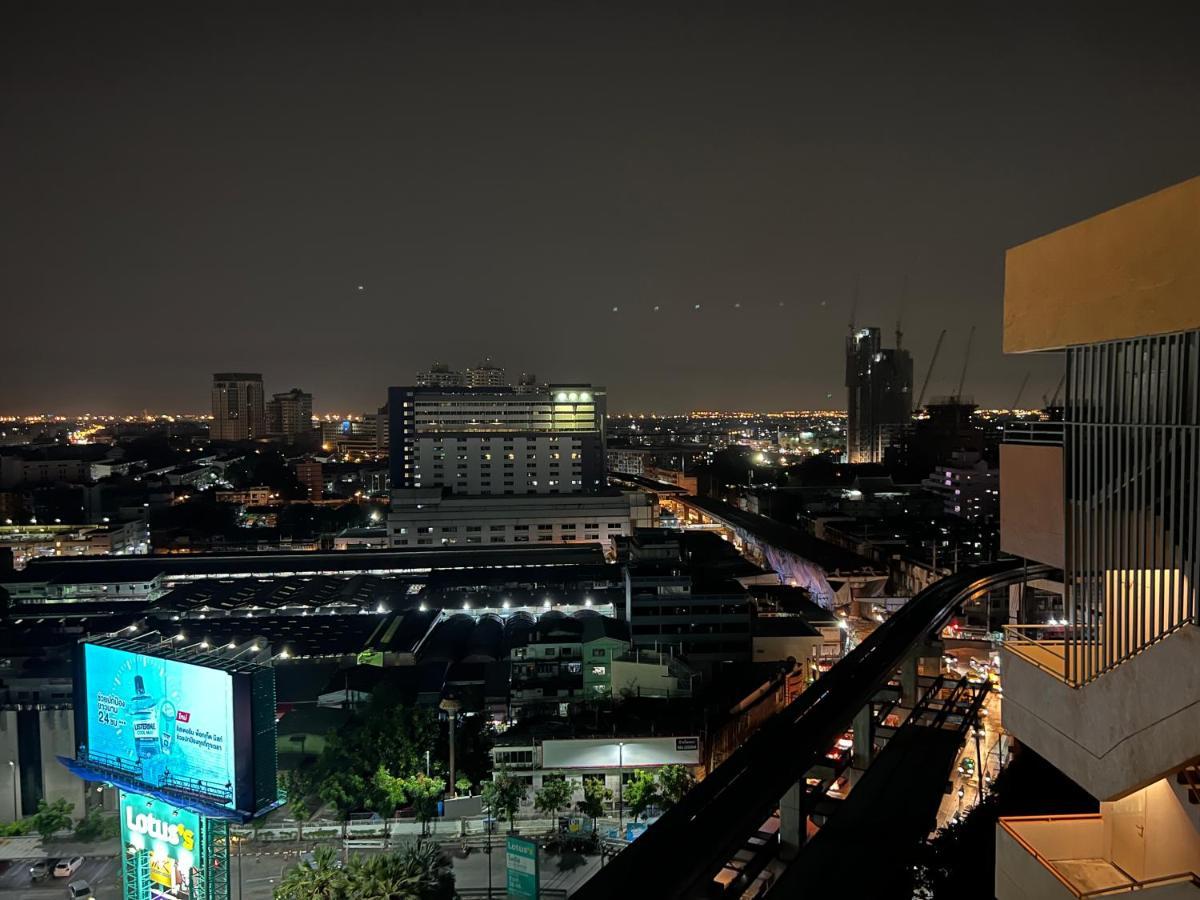 Mall Suites Hotel Bangkok Bagian luar foto