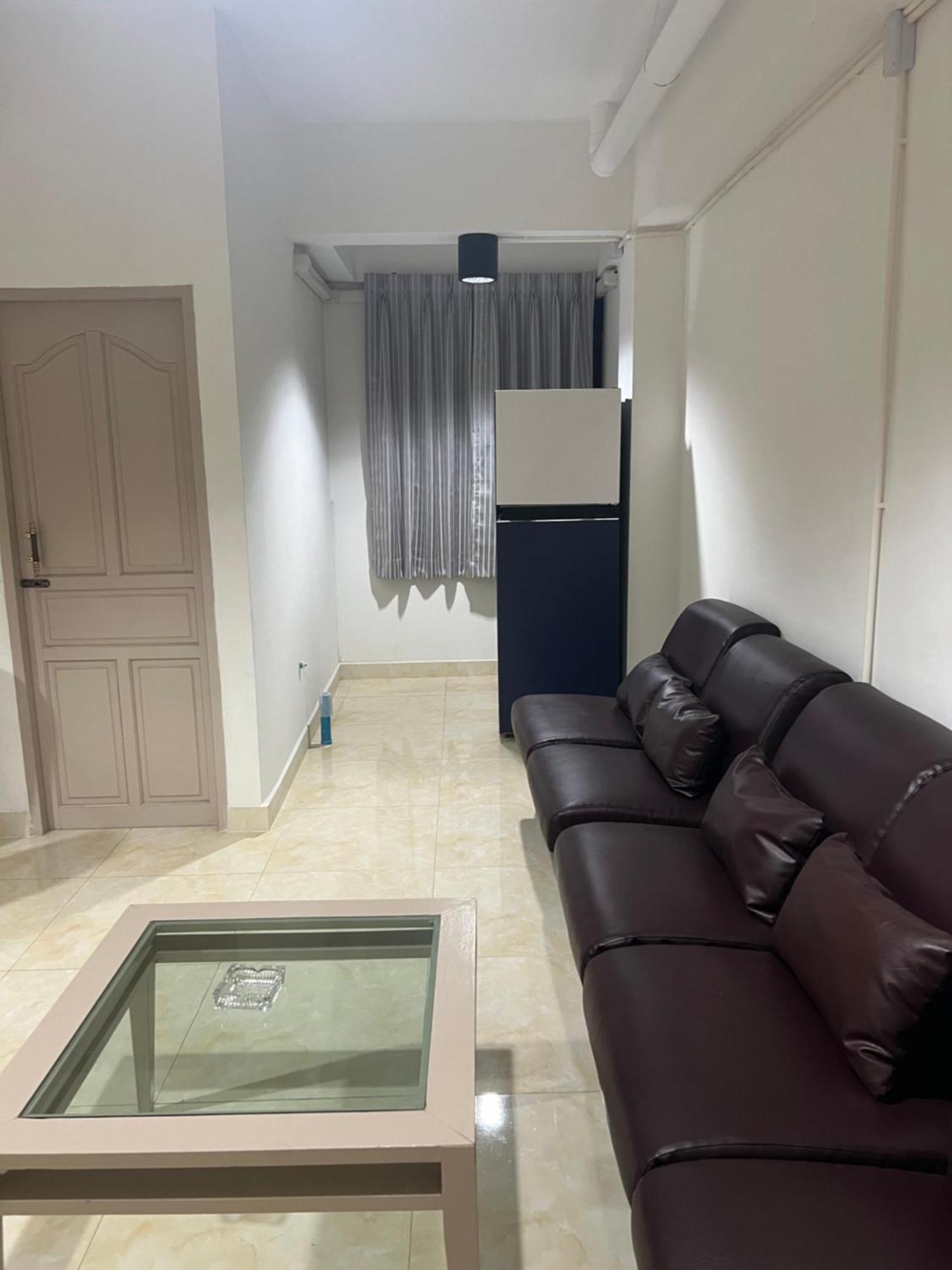 Mall Suites Hotel Bangkok Bagian luar foto