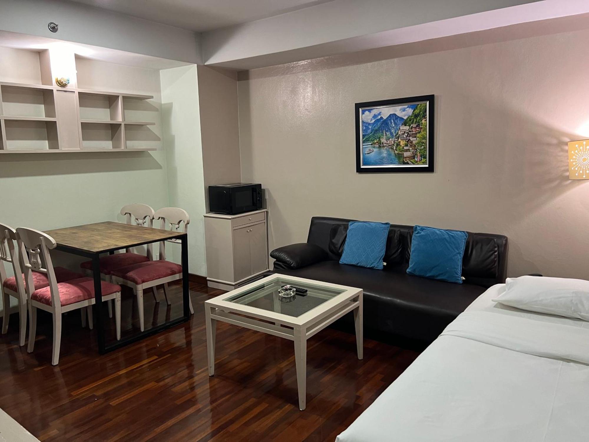 Mall Suites Hotel Bangkok Bagian luar foto